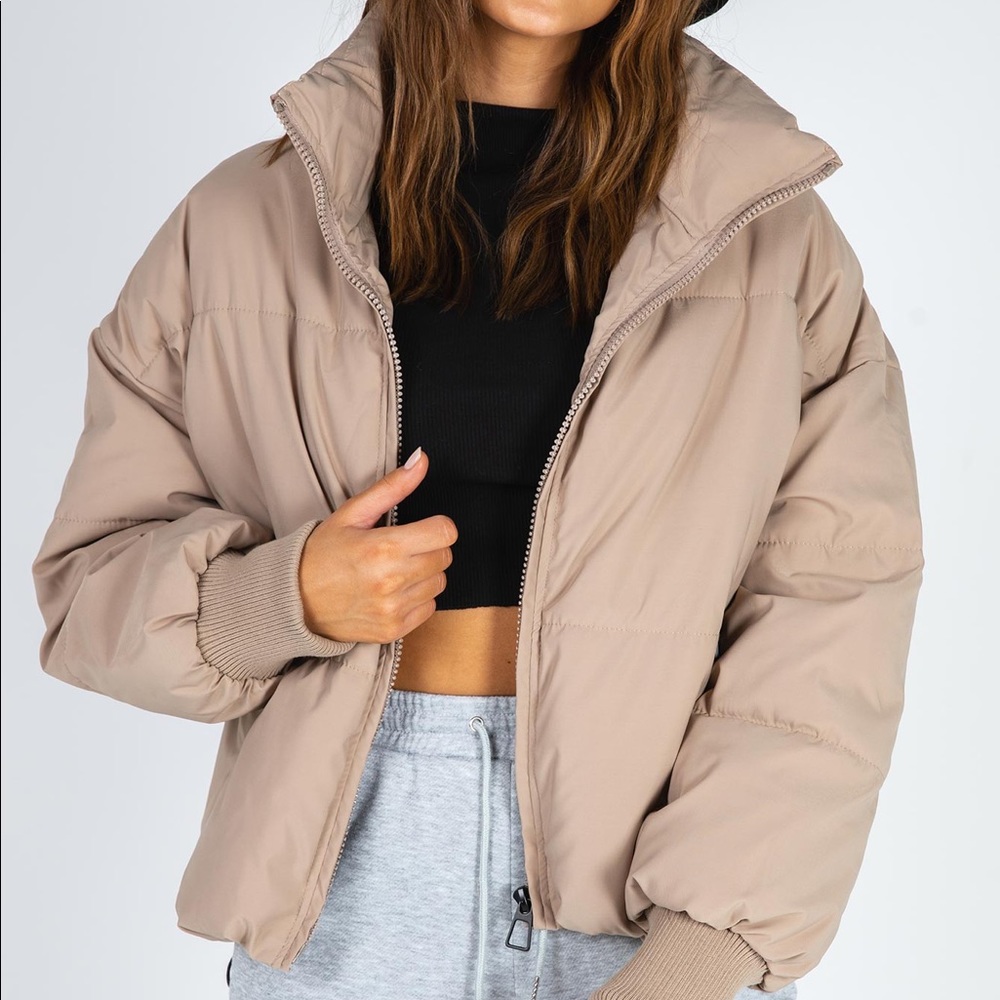 Princess Polly Beige Puffer Jacket!